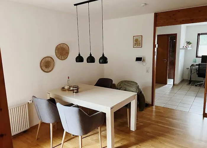 Ruhige Mit Terrasse Apartman *